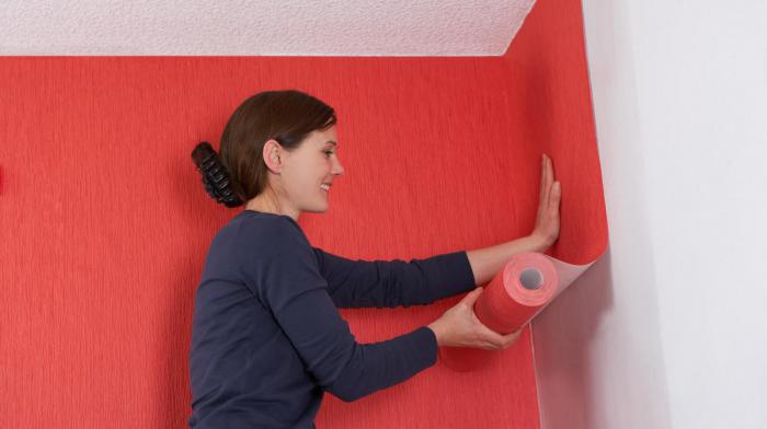 lepení tapet kolem rohů, www.e-color.cz
